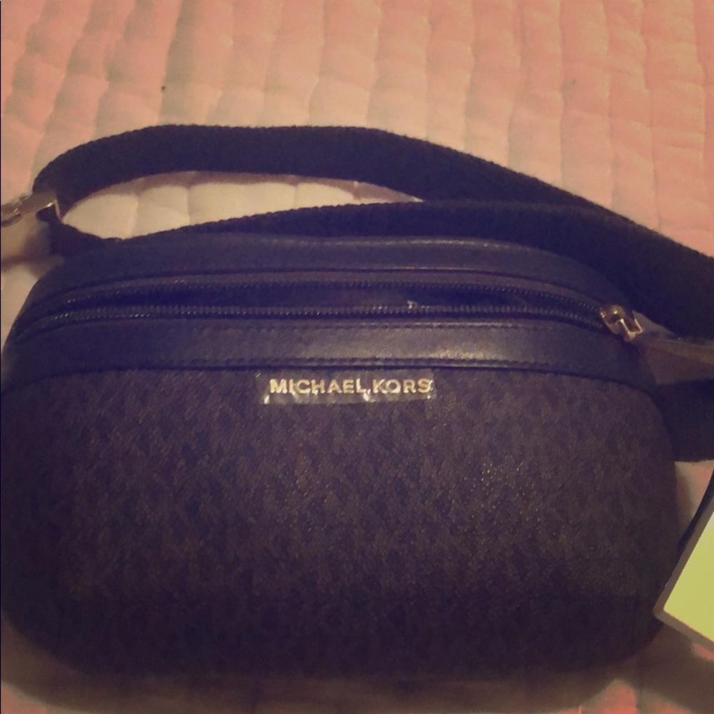 MICHAEL KORS fanny pack